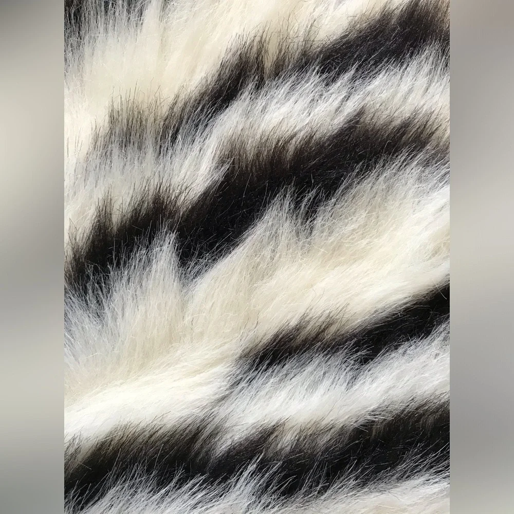 Fur Collection Zebra Rug Set - Picture 3 of 4
